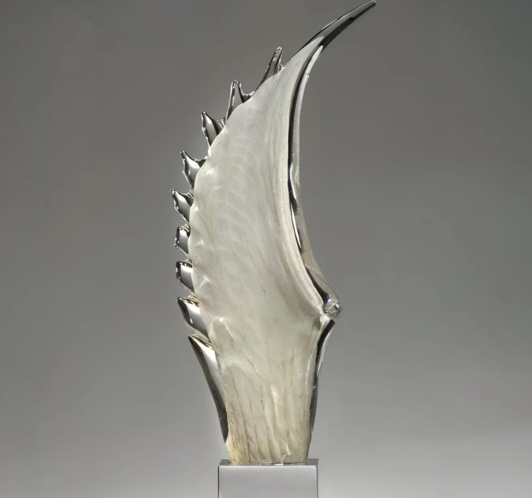 Wing Big White Gold